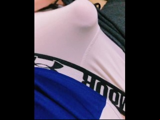 ナイキトラックパンツの中は